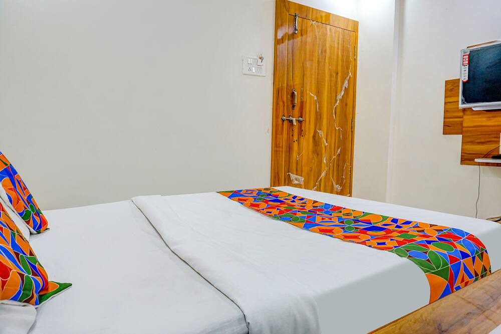 Photo of Bedroom in Alandi