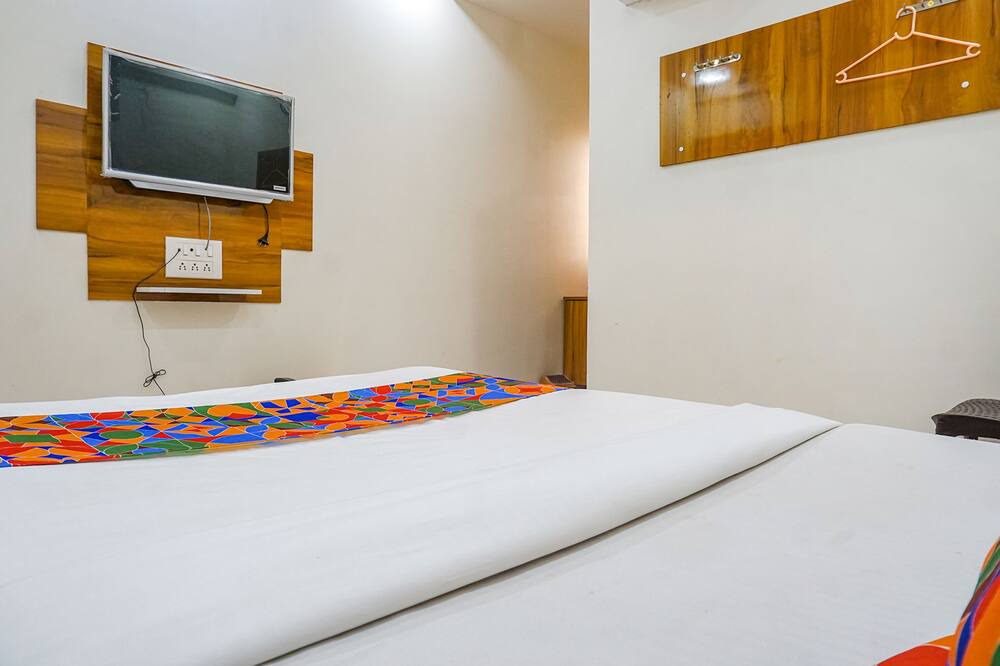 Photo of Bedroom in Alandi