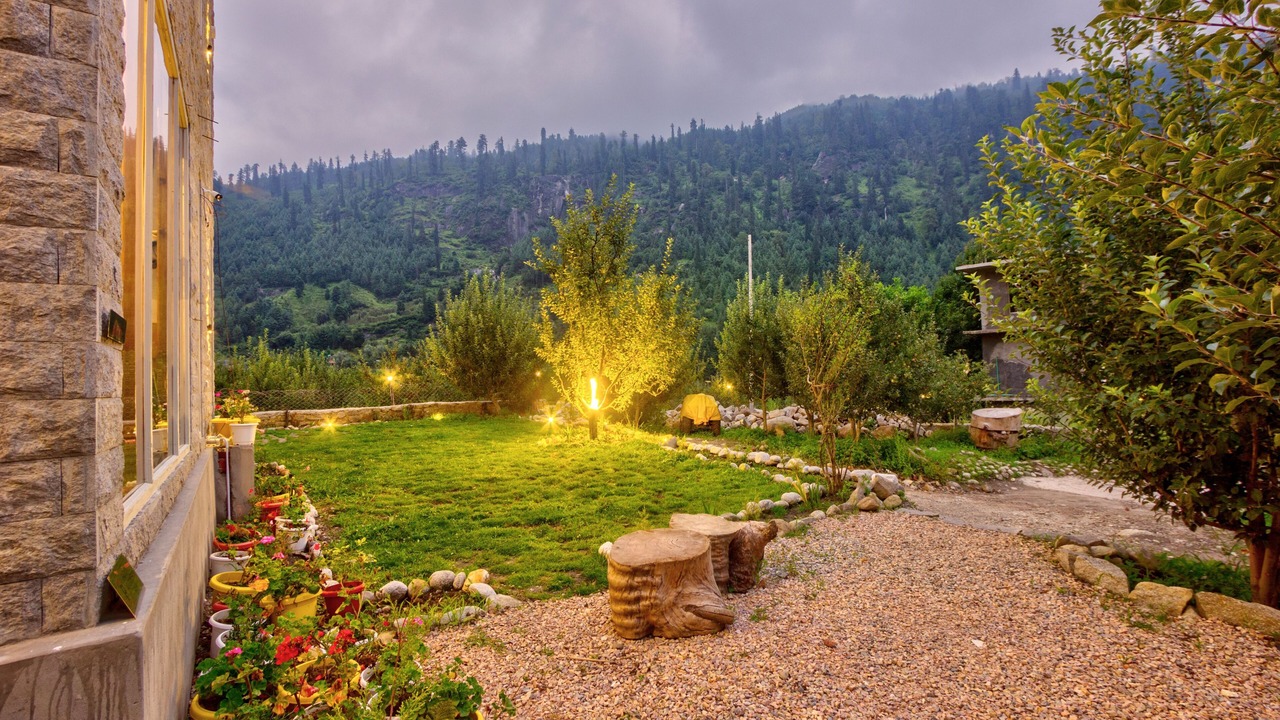 Photo of Outdoor in Burwa