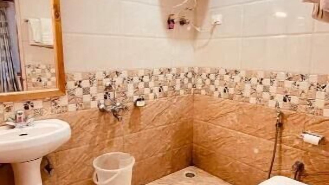 Photo of Bathroom in Aleo