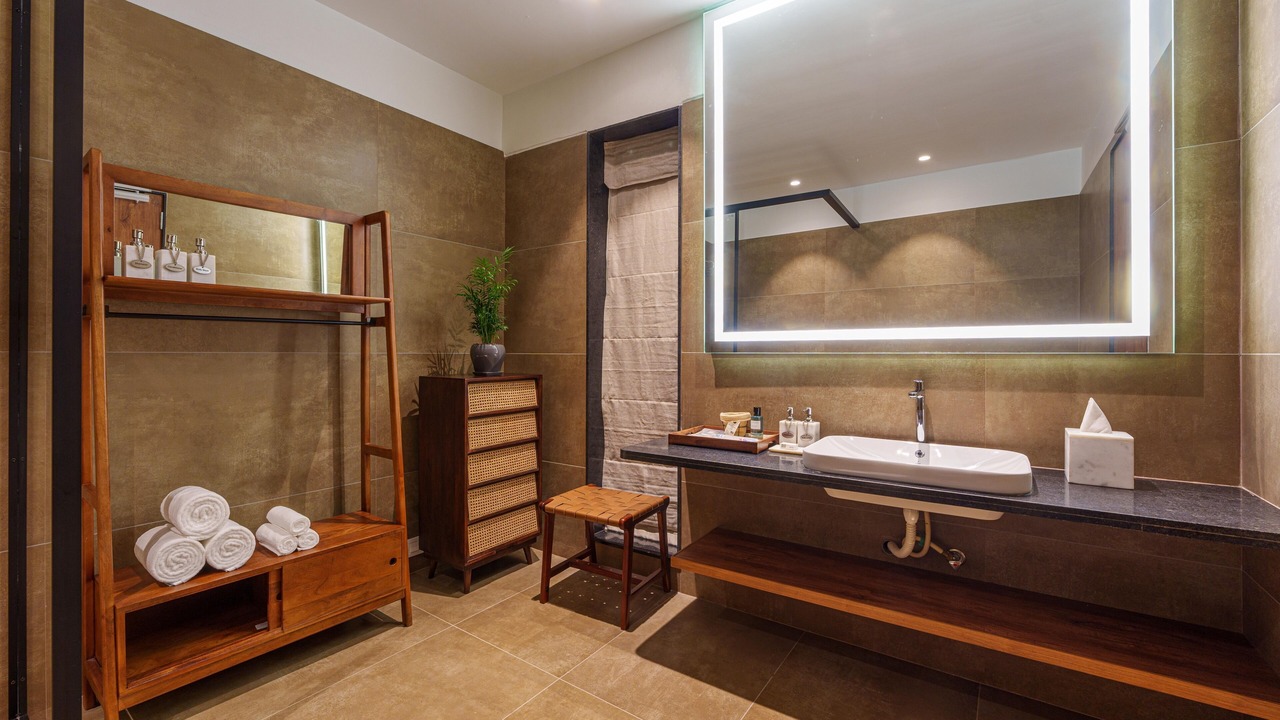 Photo of Bathroom in Junagadh