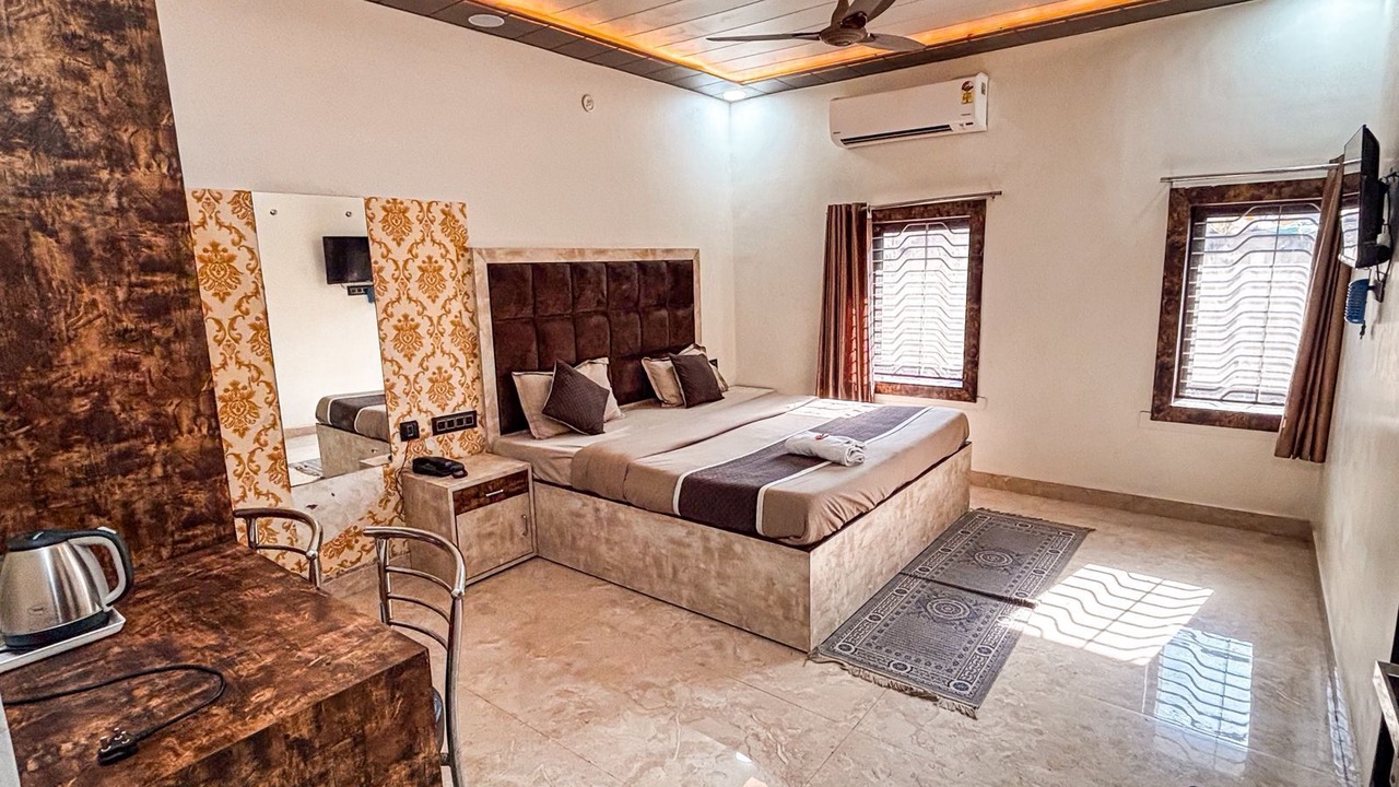 Photo of Bedroom in Pink City