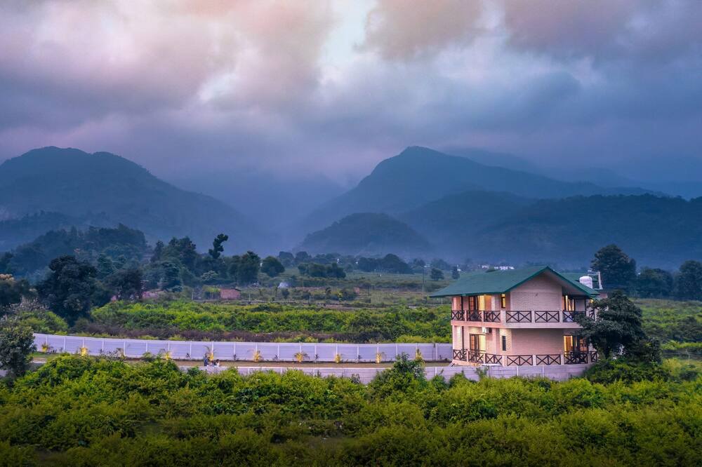 Photo of Outdoor in Ramnagar