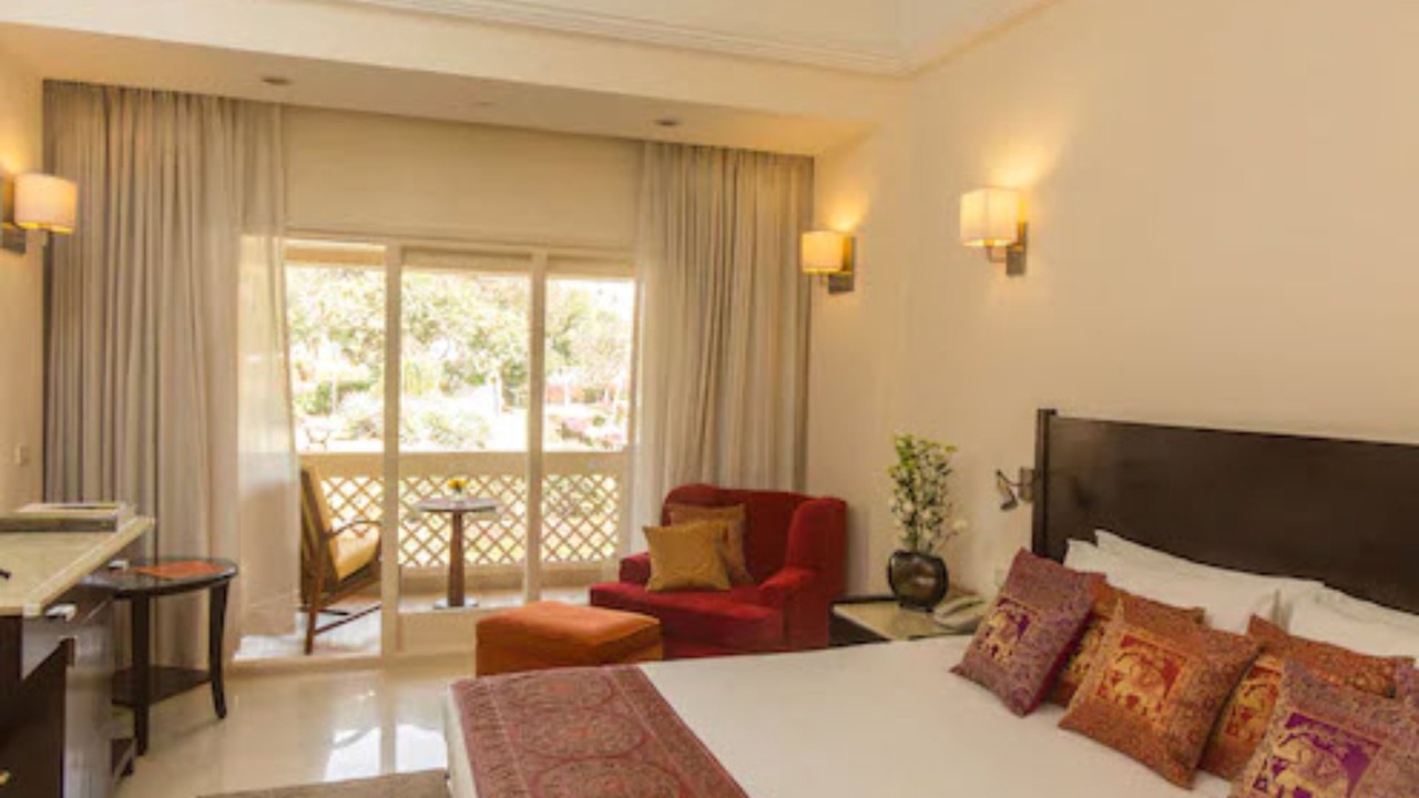 Photo of Bedroom in Daulatabad