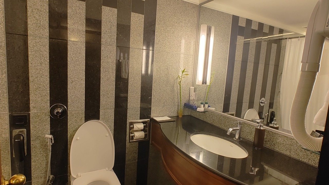 Photo of Bathroom in Churchgate