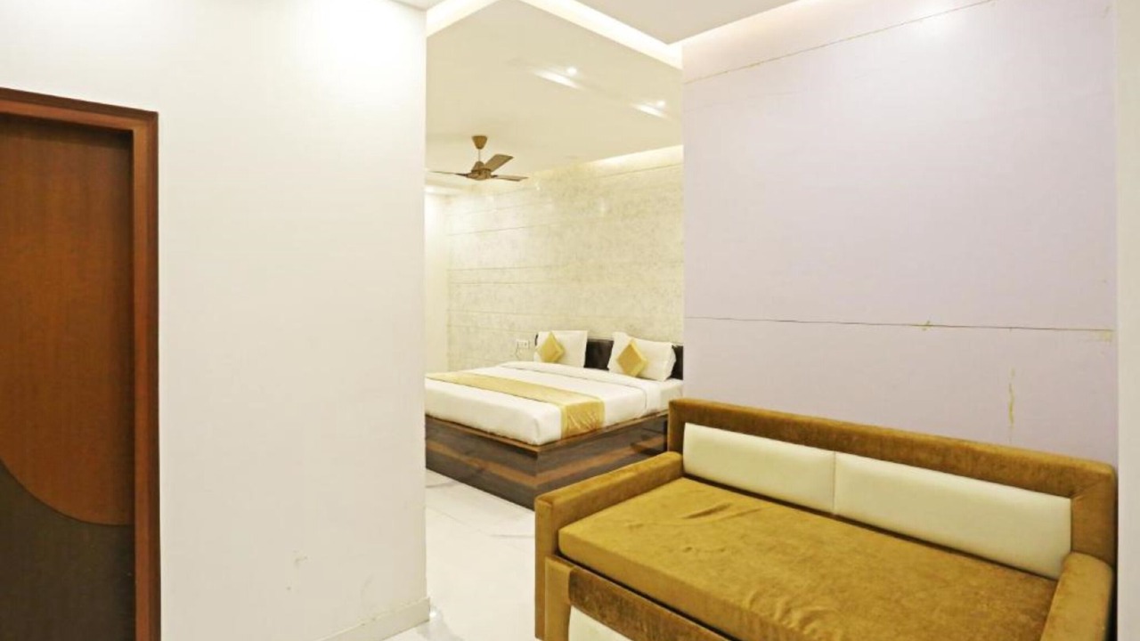 Photo of Bedroom in Dariyaganj