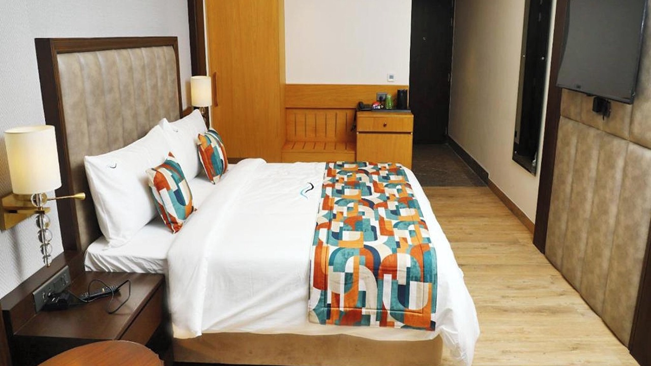 Photo of Bedroom in Ranjit Avenue