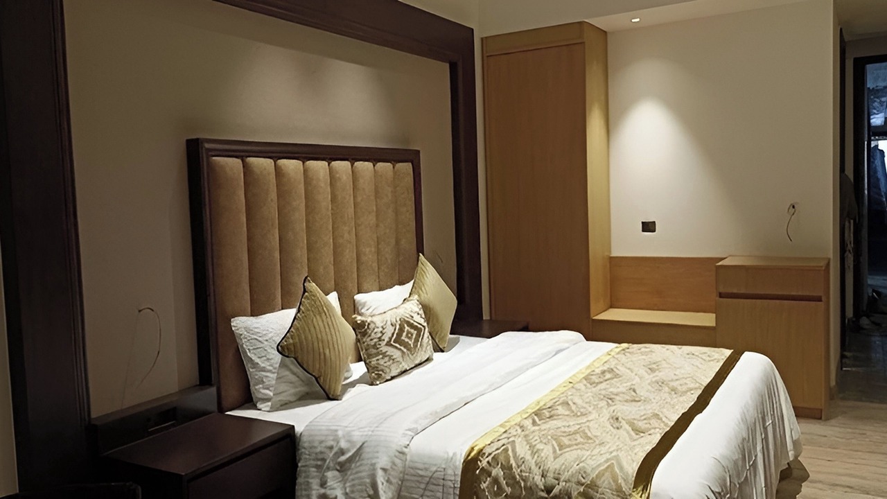 Photo of Bedroom in Ranjit Avenue