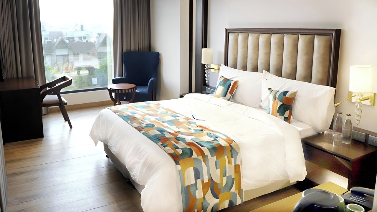 Photo of Bedroom in Ranjit Avenue