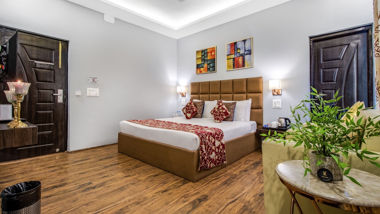 Photo of Bedroom in Srinagar