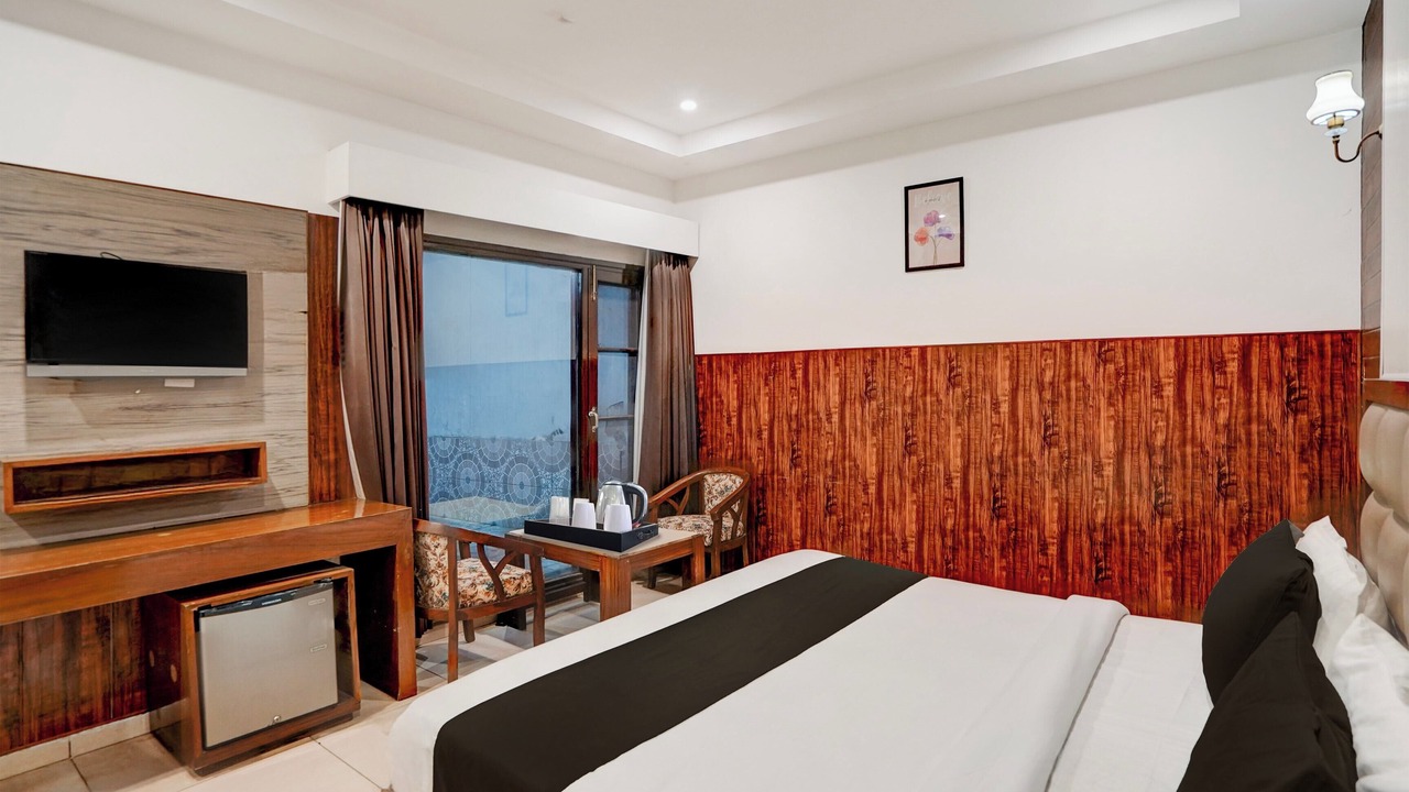 Photo of Bedroom in Zirakpur