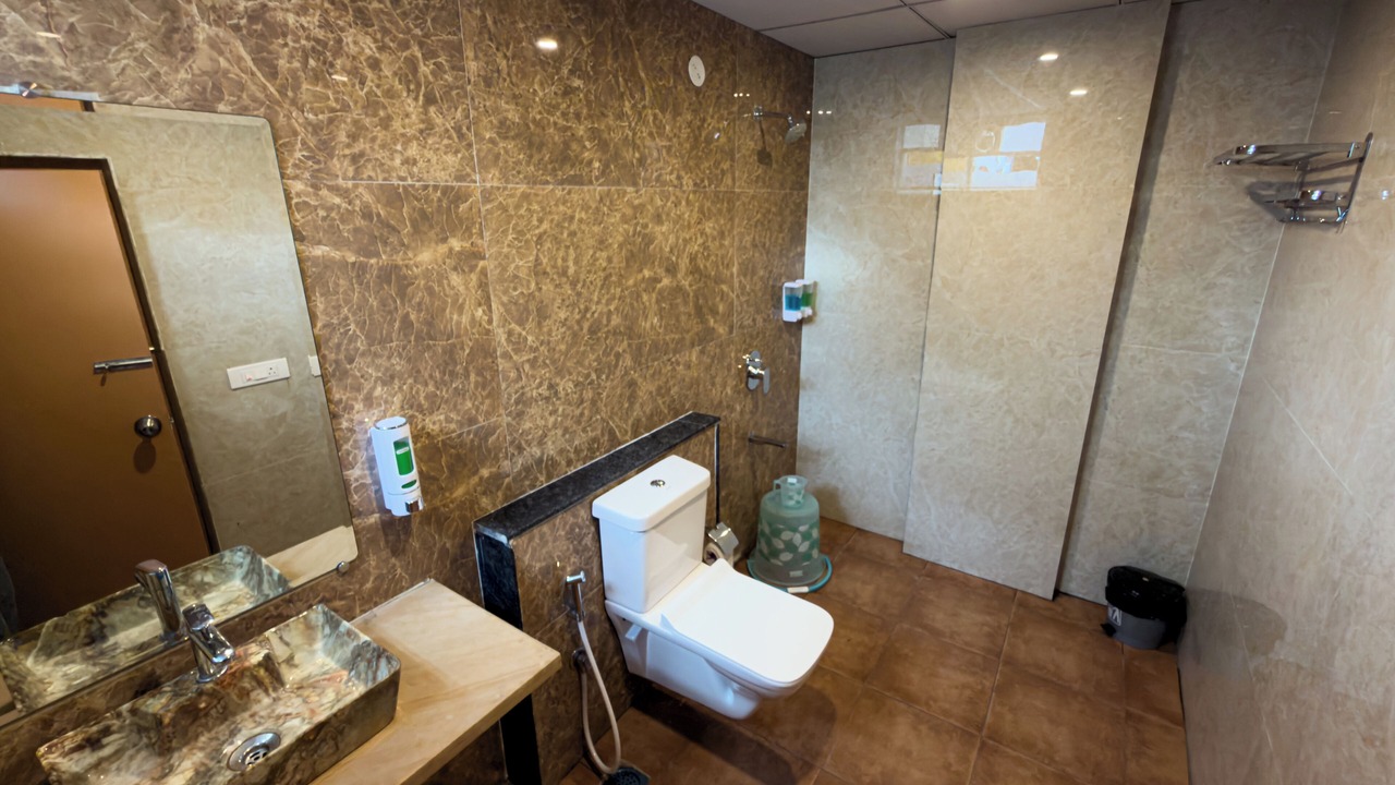 Photo of Bathroom in Sheshadripuram