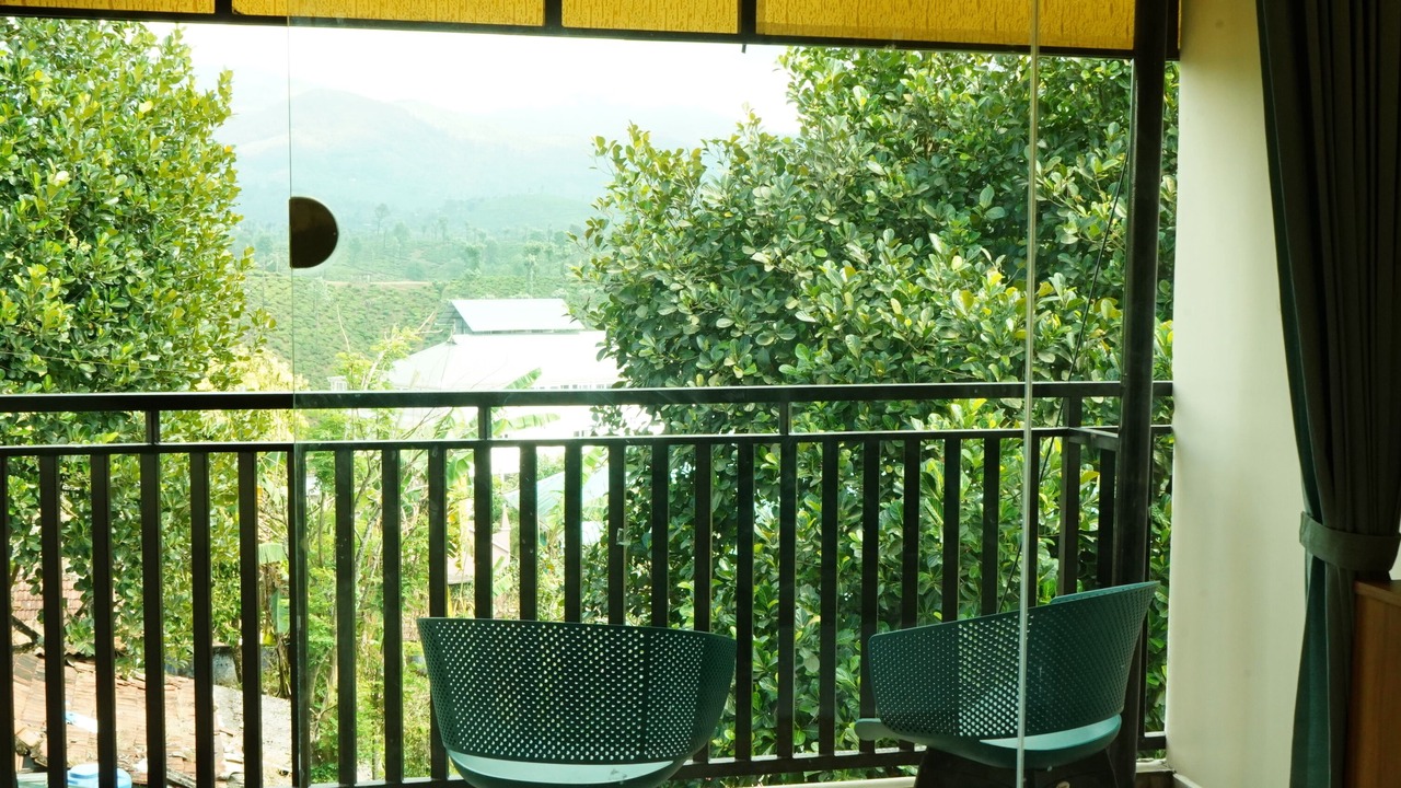 Photo of Patio Balcony in Valparai