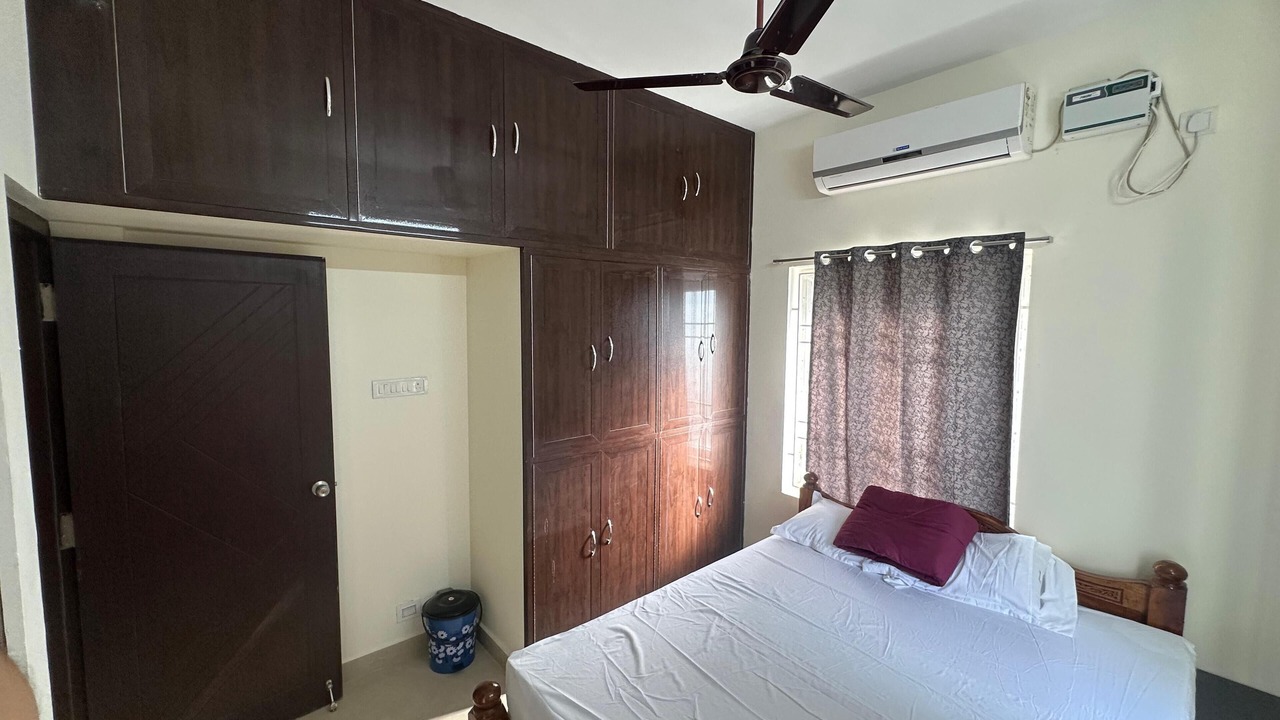 Photo of Bedroom in Mogappair