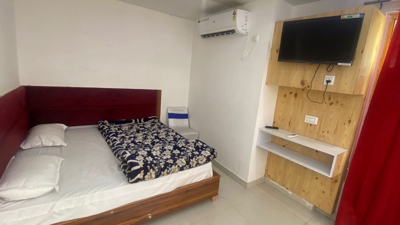 Photo of Bedroom in Srinagar