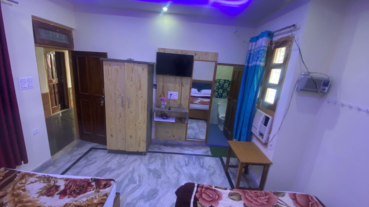 Photo of Bedroom in Srinagar