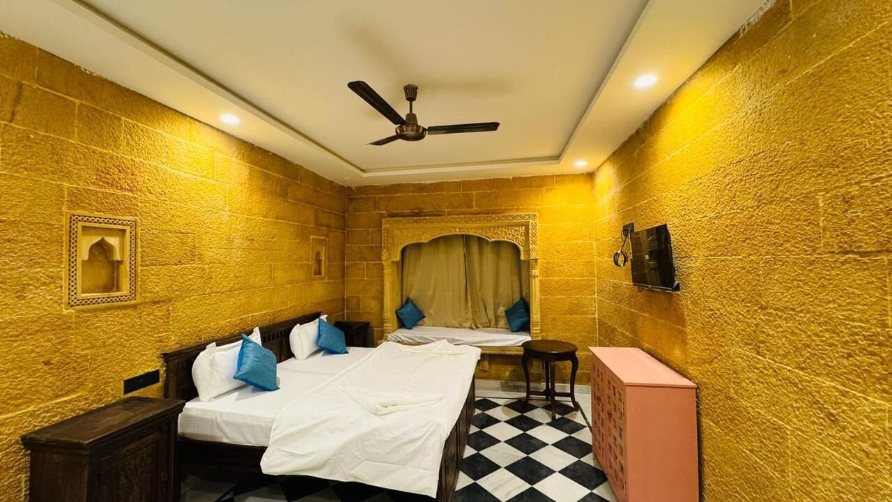 Photo of Bedroom in Amar Sagar Pol