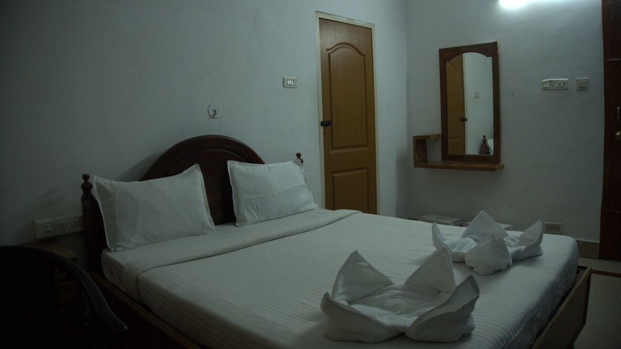 Photo of Bedroom in University of Kerala Senate House Campus