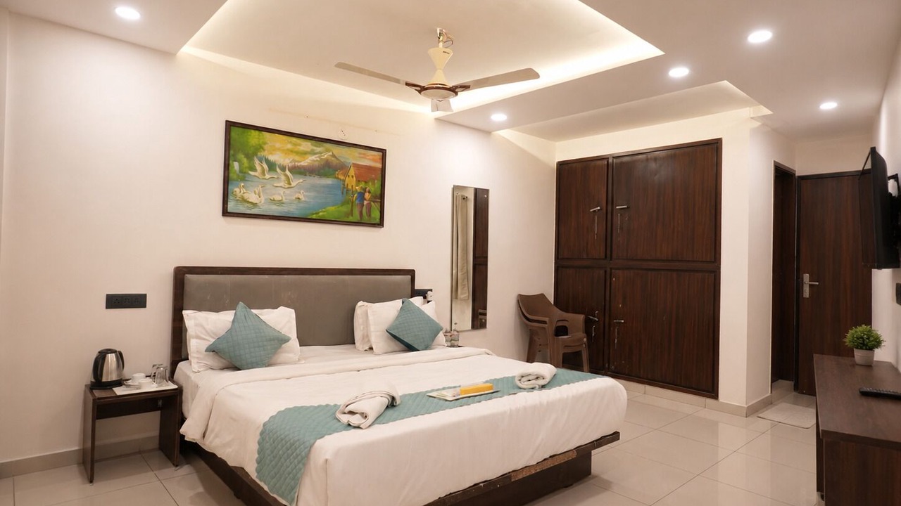 Photo of Bedroom in Rajkot