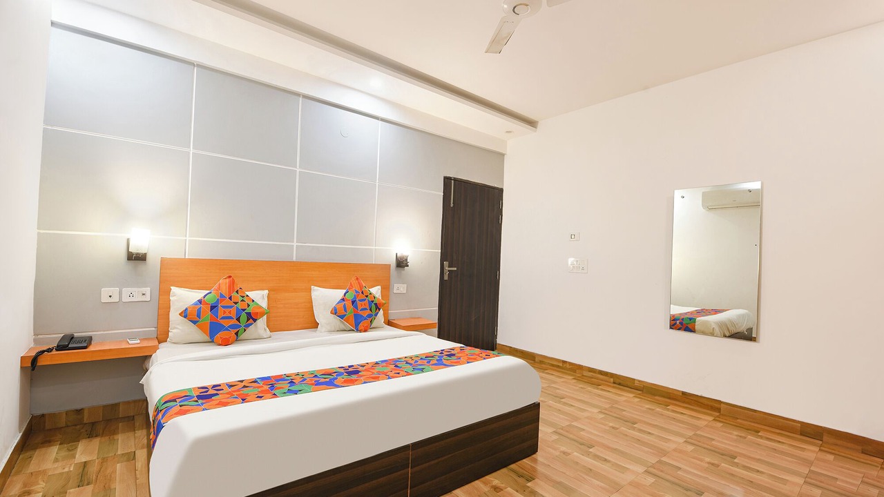 Photo of Bedroom in DLF Phase 3