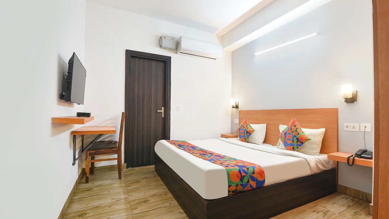 Photo of Bedroom in DLF Phase 3