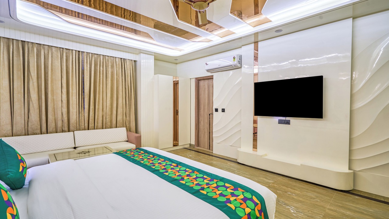 Photo of Bedroom in Karol Bagh