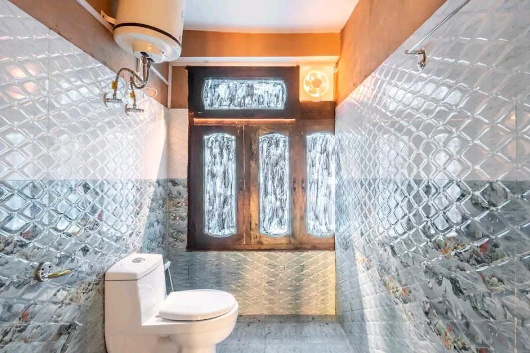 Photo of Bathroom in Ghiyagi