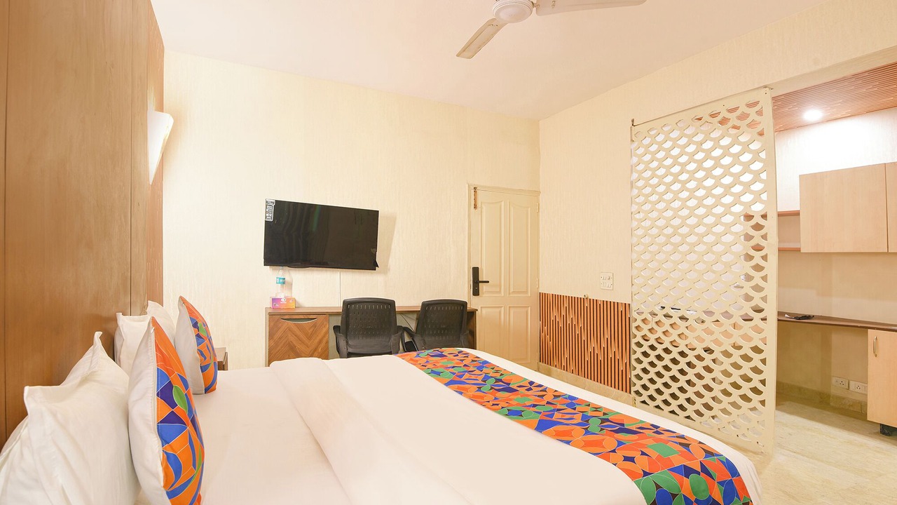 Photo of Bedroom in Kalkaji