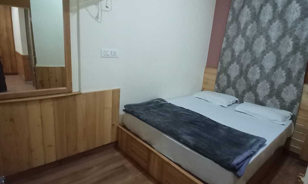Photo of Bedroom in Bhuntar