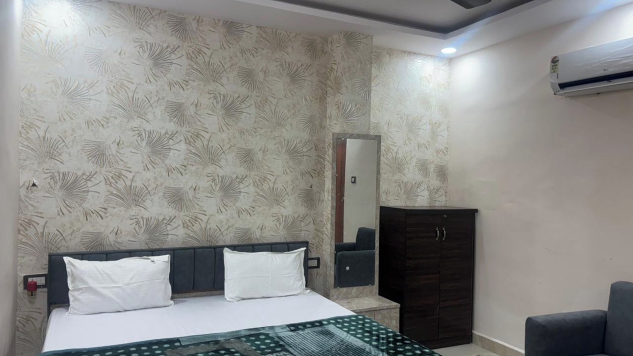 Photo of Bedroom in Ballia