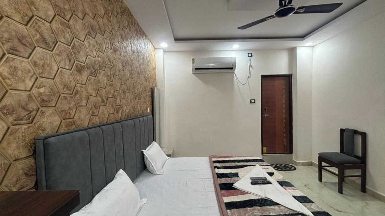 Photo of Bedroom in Ballia