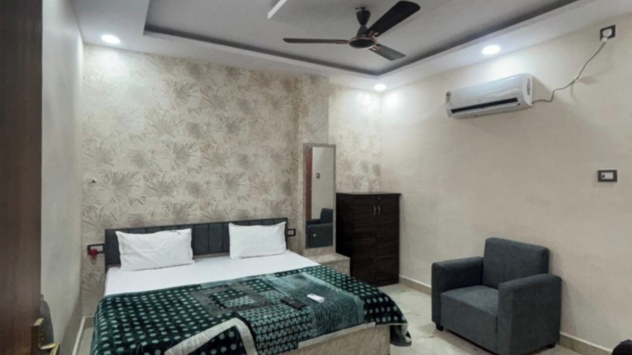 Photo of Bedroom in Ballia