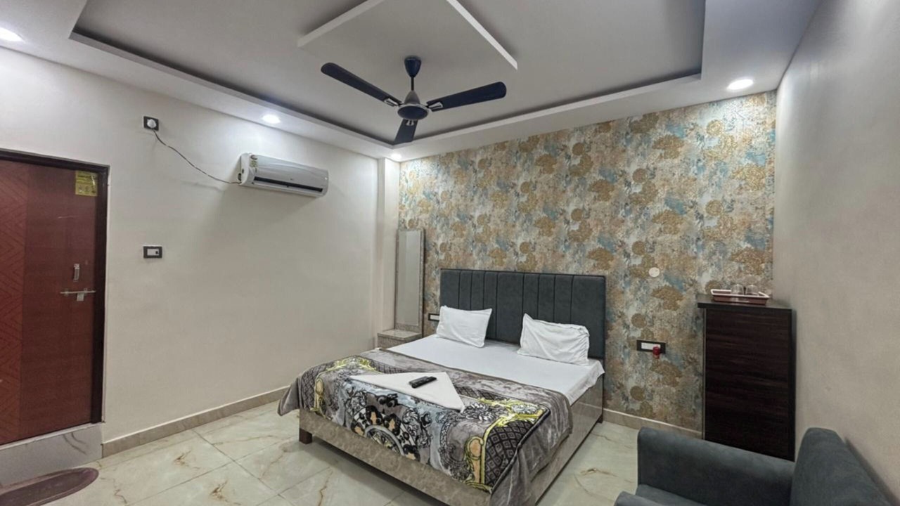Photo of Bedroom in Ballia