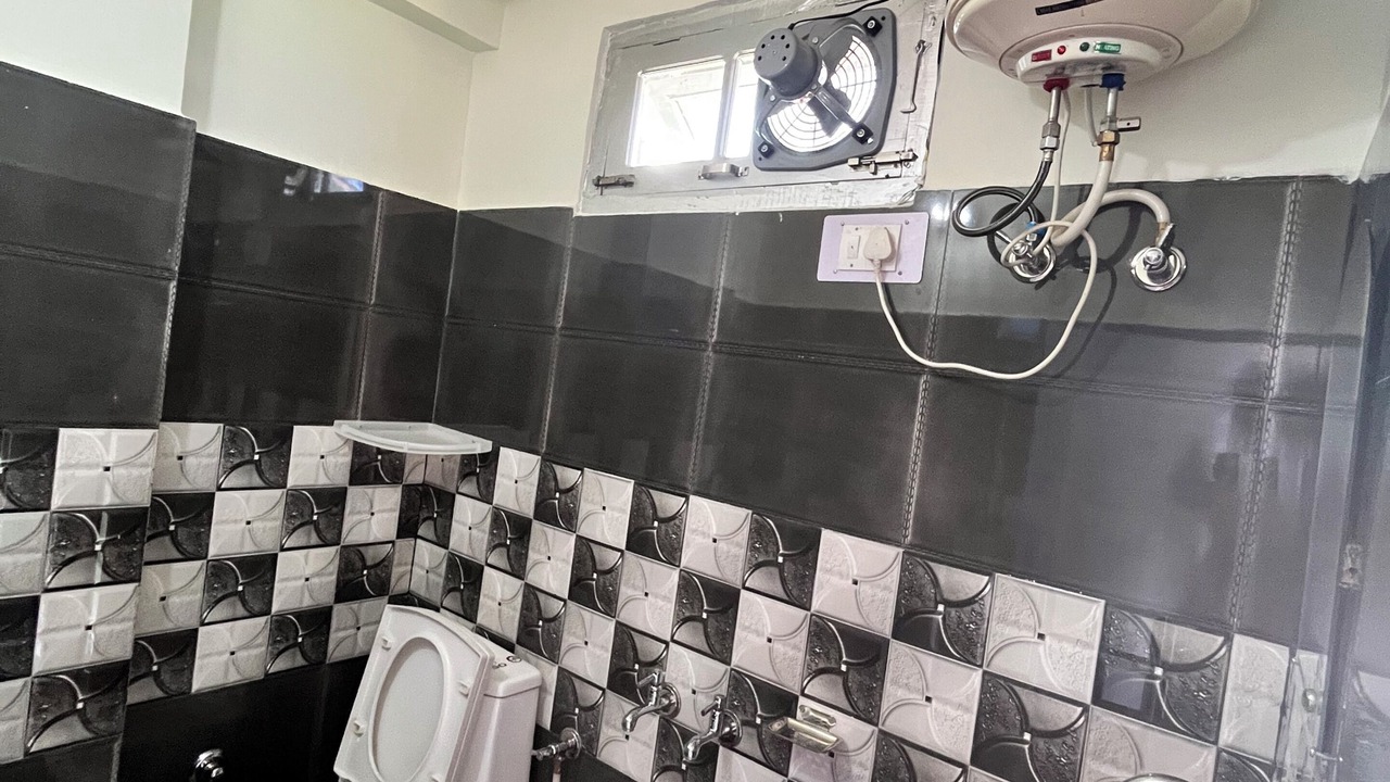 Photo of Bathroom in Brahmaur