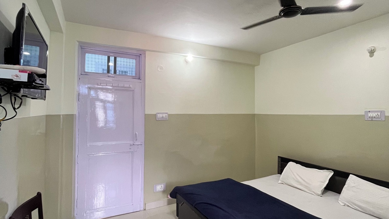 Photo of Bedroom in Brahmaur