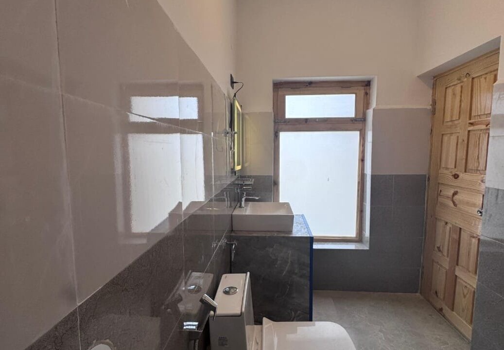 Photo of Bathroom in Leh