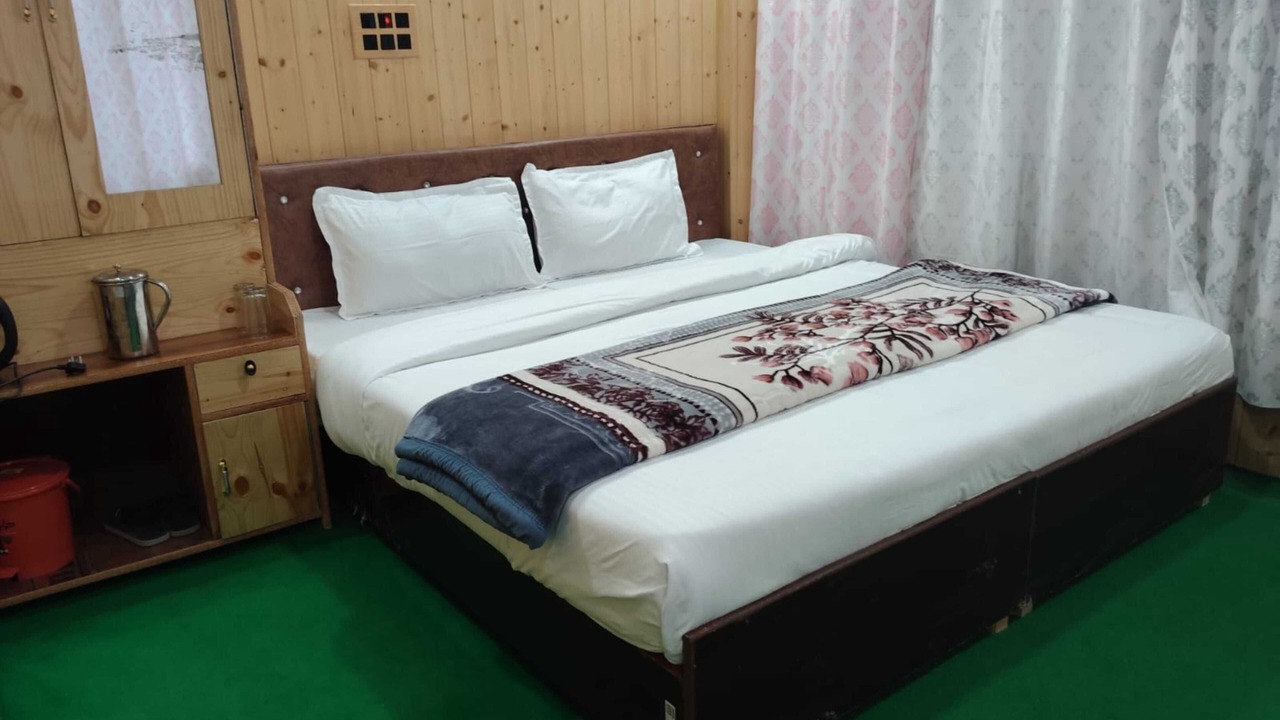 Photo of Bedroom in Chitkul