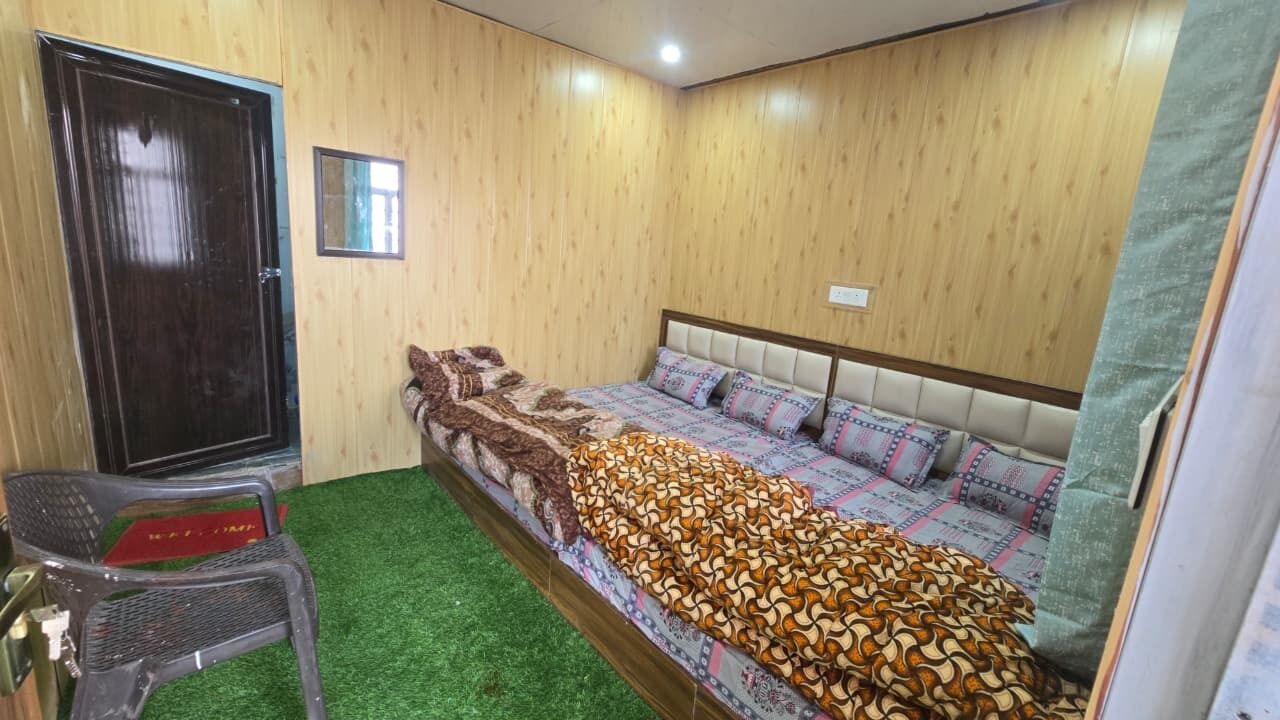Photo of Bedroom in Kedarnath