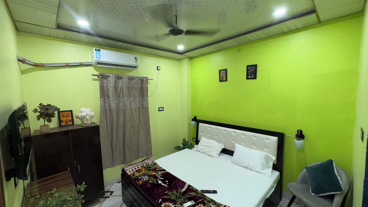 Photo of Bedroom in Varanasi