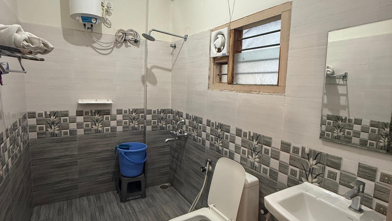 Photo of Bathroom in Kanakanahalli