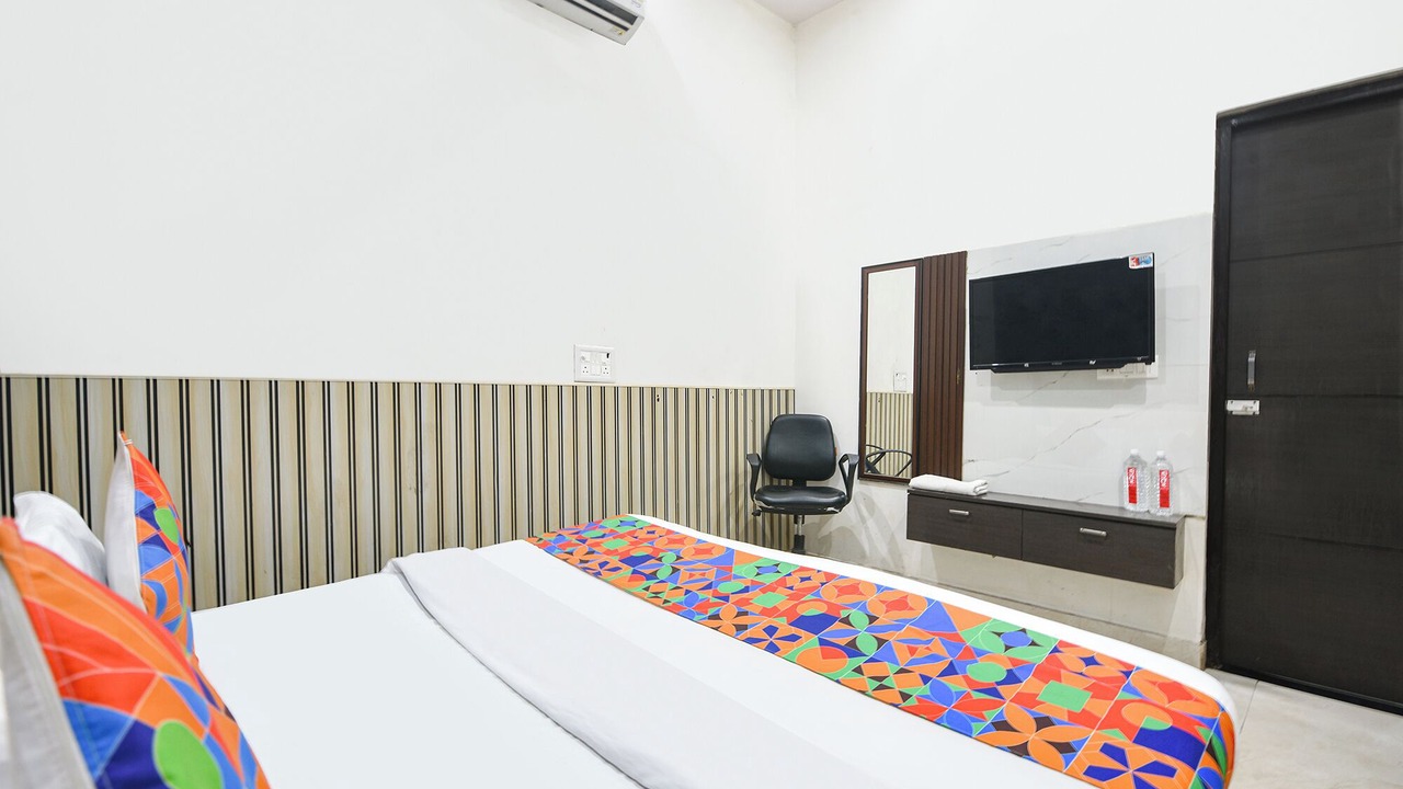 Photo of Bedroom in Janakpuri