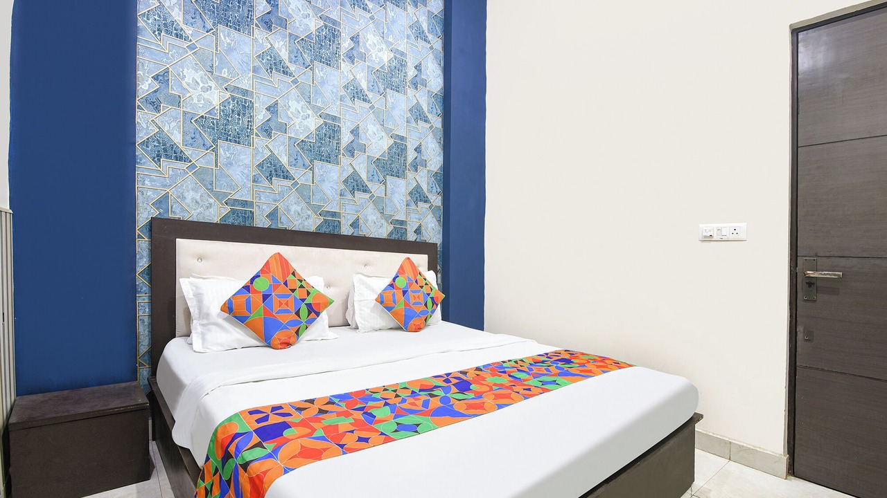 Photo of Bedroom in Janakpuri