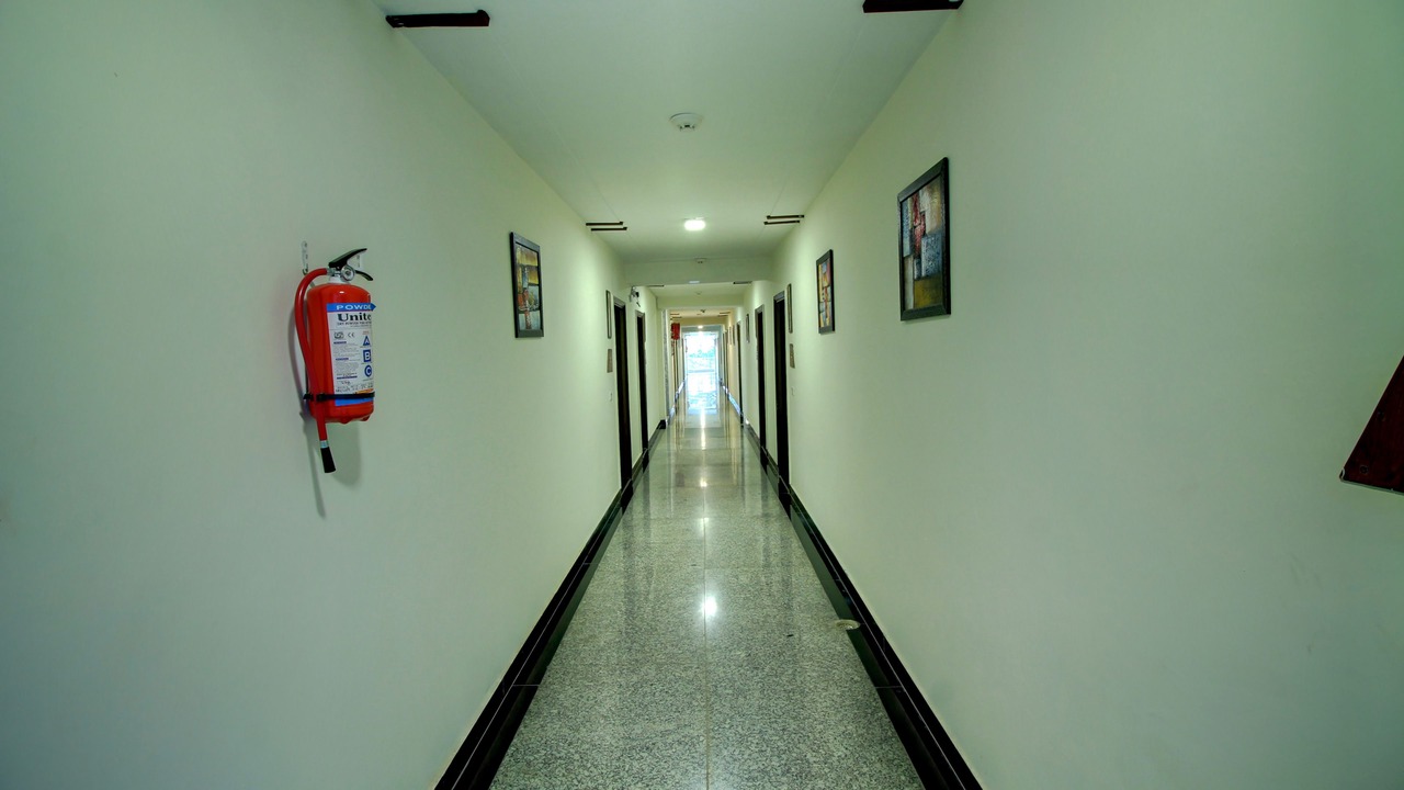 Photo of Others in DLF Phase 3