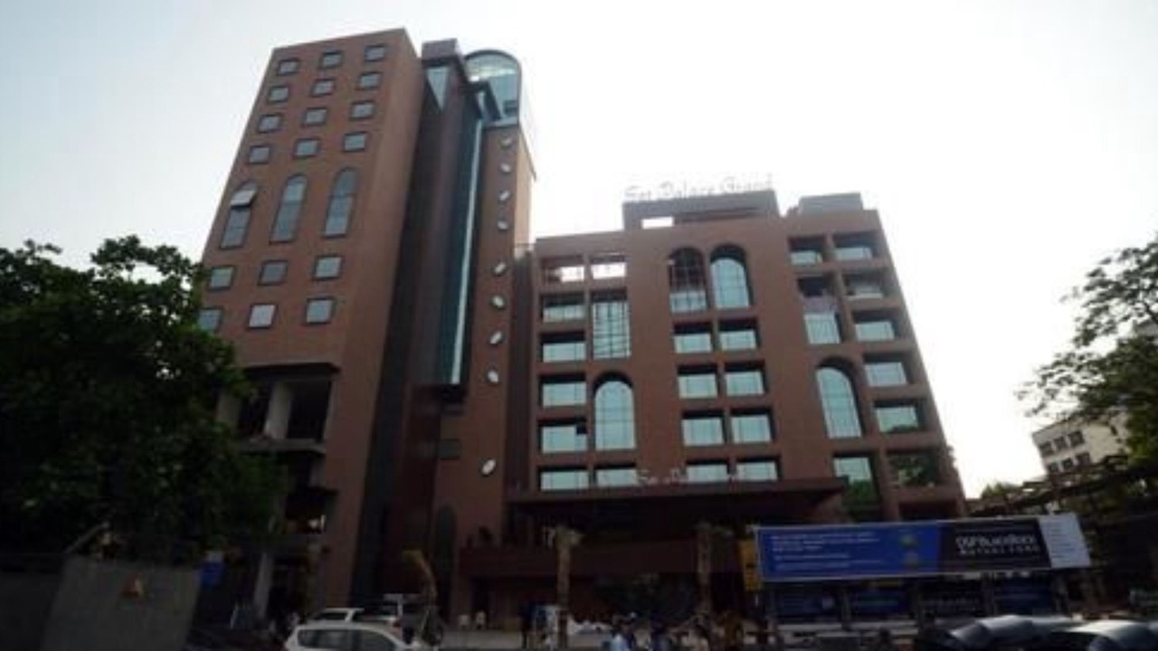 Photo of Outdoor in Malad West