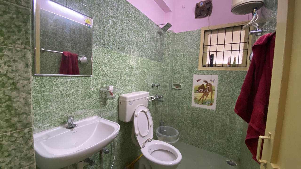 Photo of Bathroom in Taramani