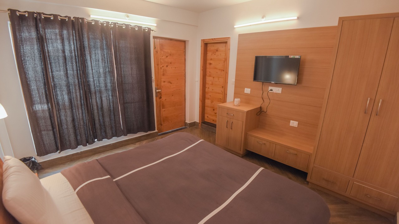 Photo of Bedroom in The Mall Road