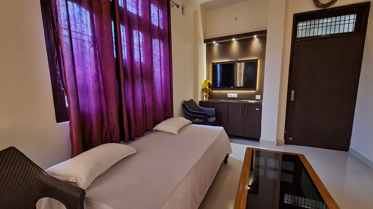 Photo of Bedroom in Varanasi