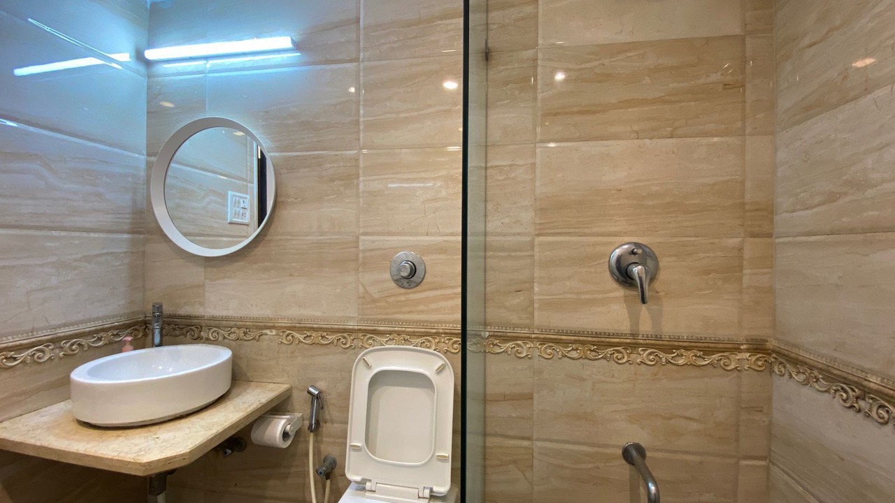Photo of Bathroom in Prabhadevi