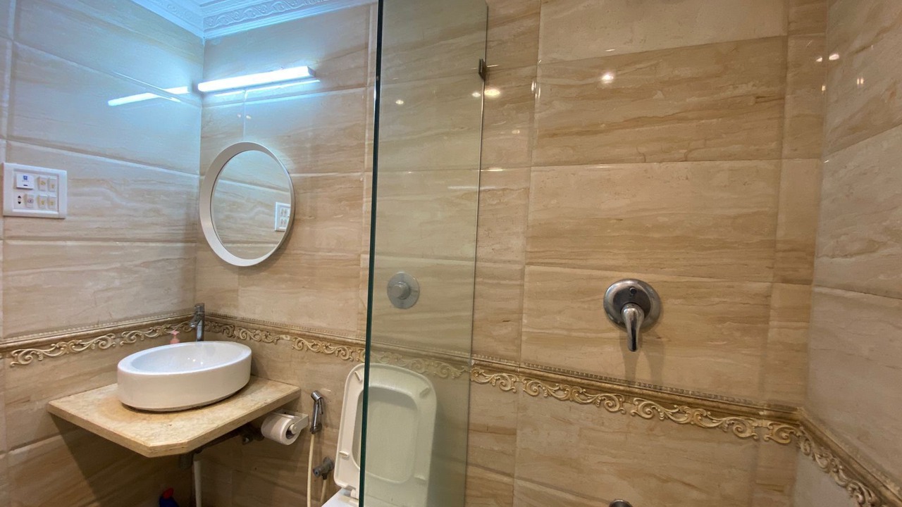Photo of Bathroom in Prabhadevi