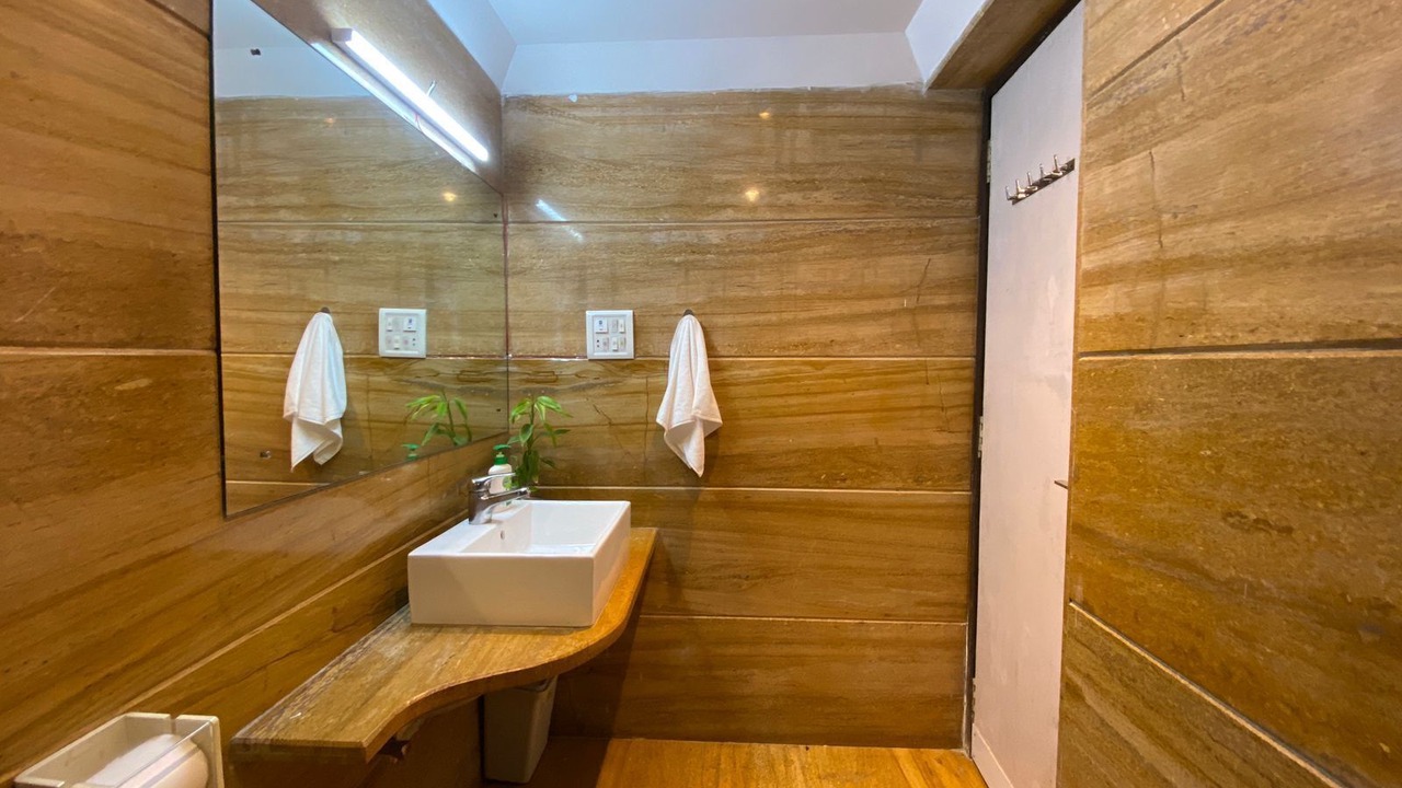 Photo of Bathroom in Prabhadevi
